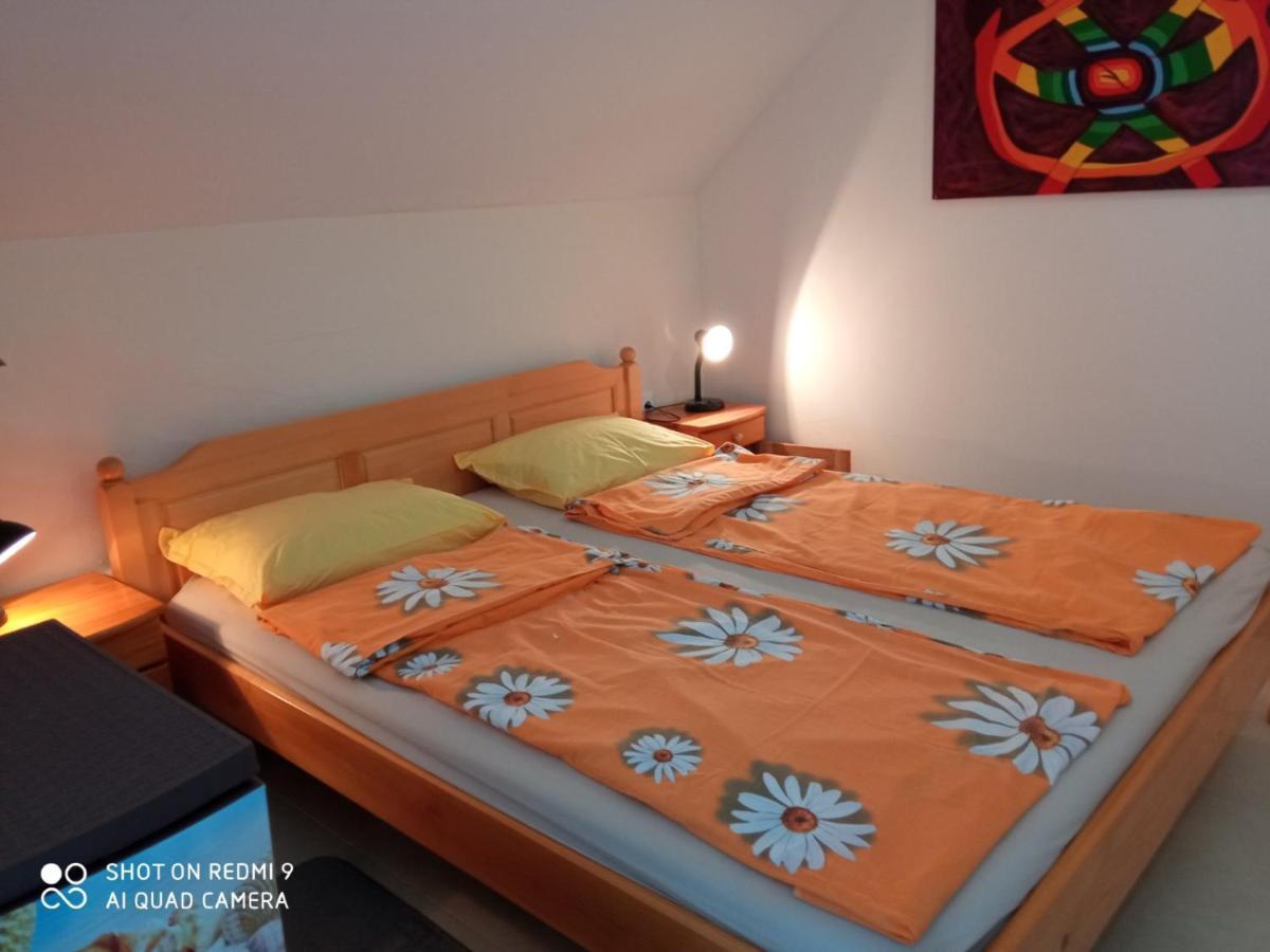 Studio Teo Pomorie Apartamento Exterior foto